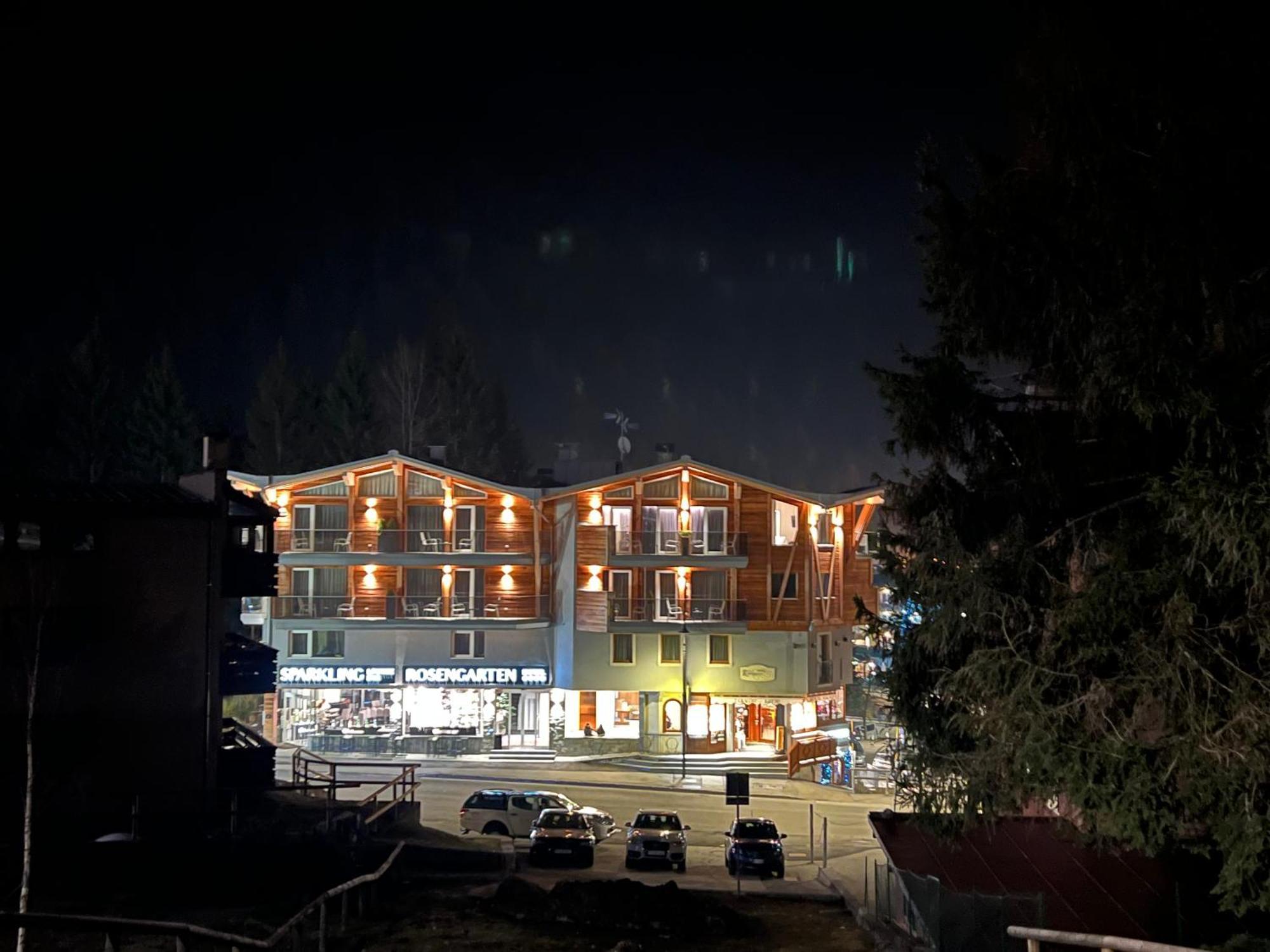 Hotel Rosengarten Madonna Buitenkant foto